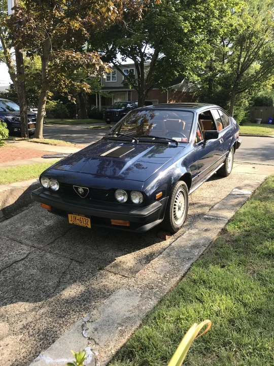 1986 Alfa Romeo Alfetta GT - Image 5 of 31