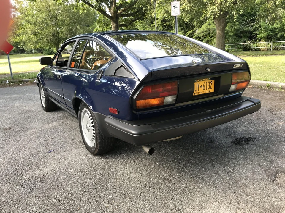 1986 Alfa Romeo Alfetta GT - Image 17 of 31