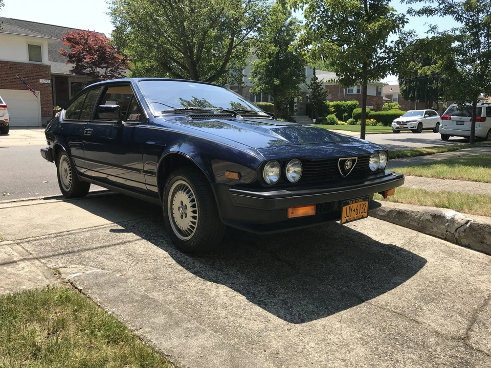 1986 Alfa Romeo Alfetta GT - Image 9 of 31