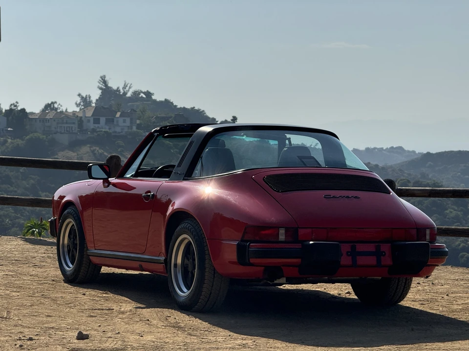 1987 Porsche 911 Carrera 3.2 - Image 24 of 31