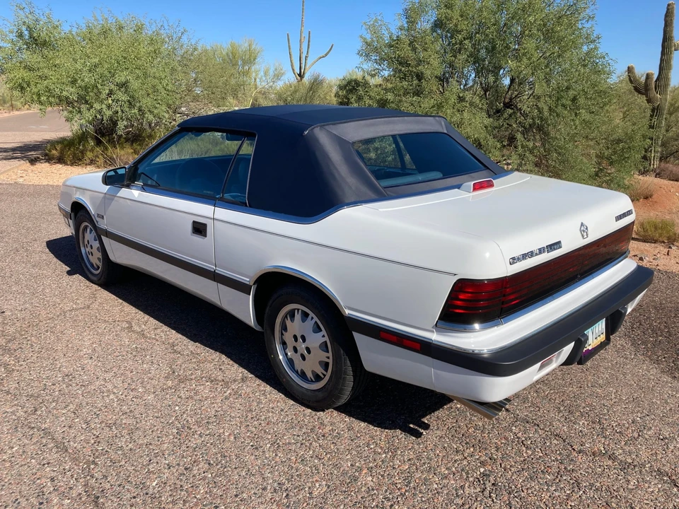 1988 Chrysler LeBaron - Image 13 of 31