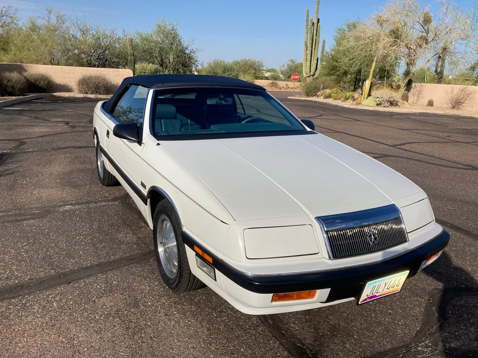 1988 Chrysler LeBaron - Image 7 of 31