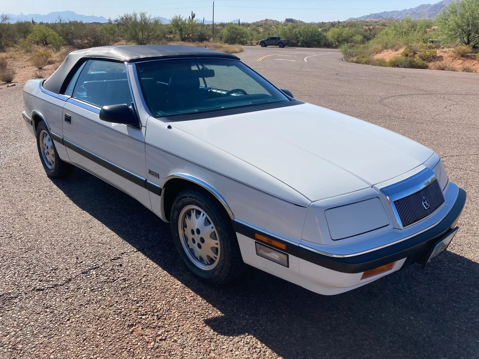 1988 Chrysler LeBaron - Image 8 of 31