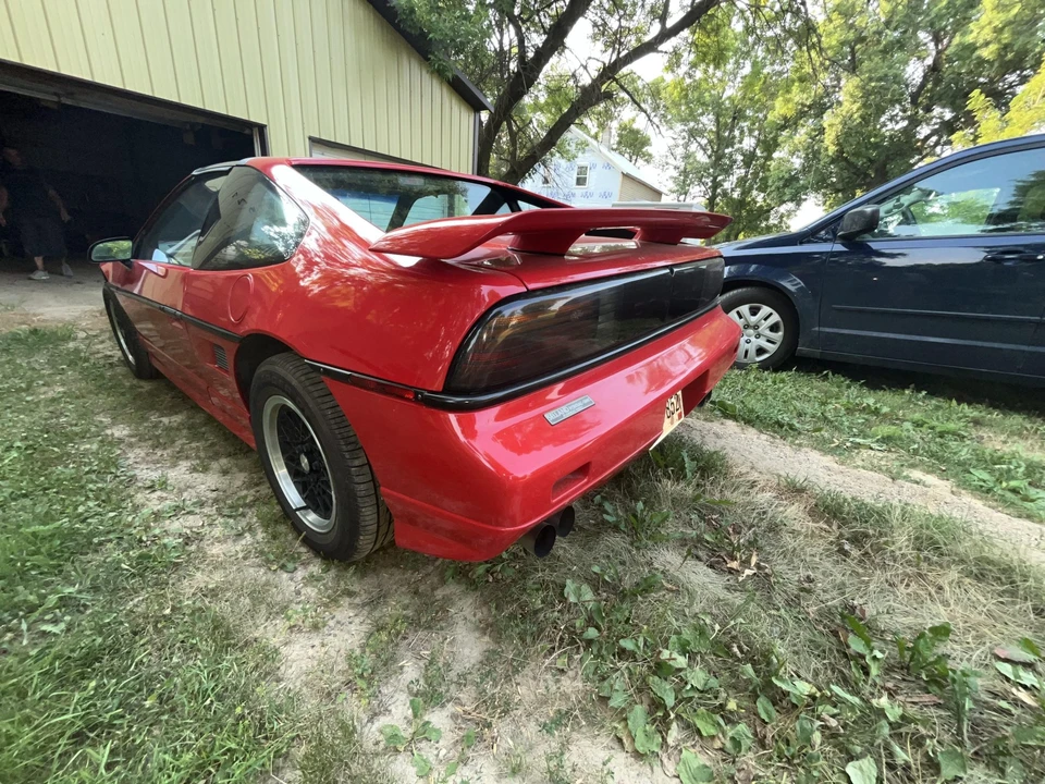 1988 Pontiac Fiero GT - Image 9 of 31