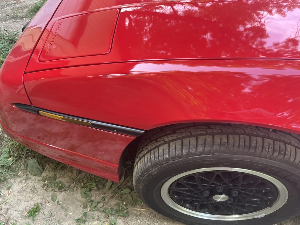 1988 Pontiac Fiero GT - Image 27 of 31