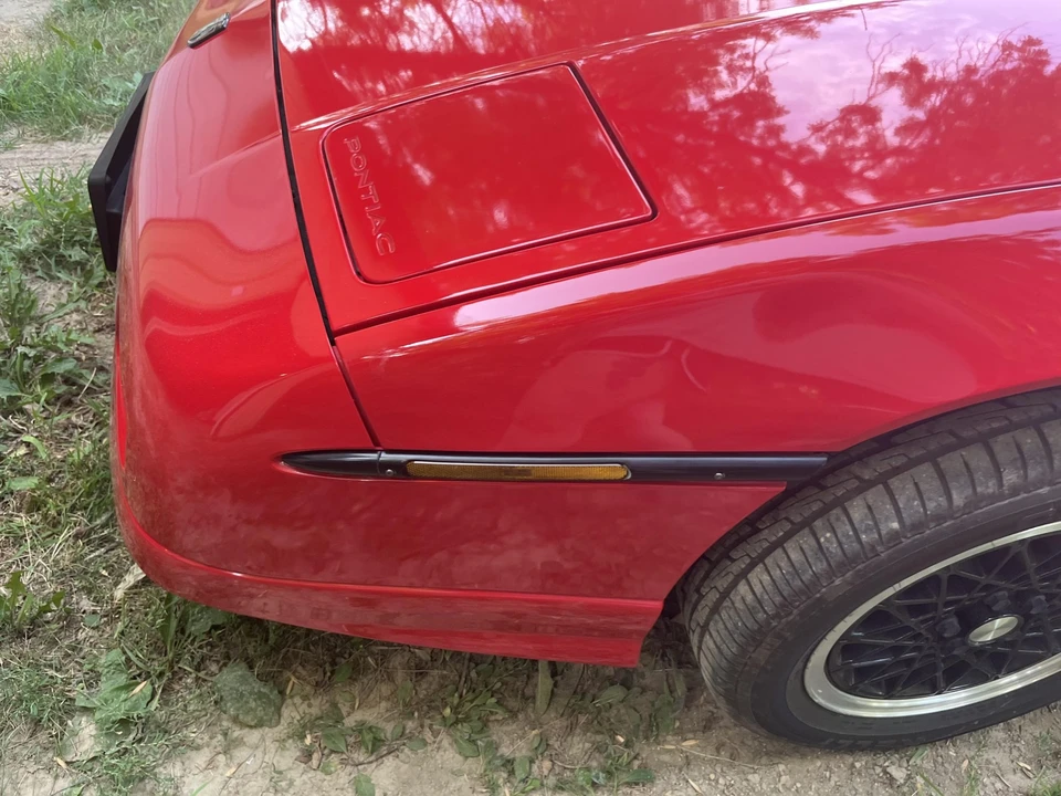 1988 Pontiac Fiero GT - Image 26 of 31