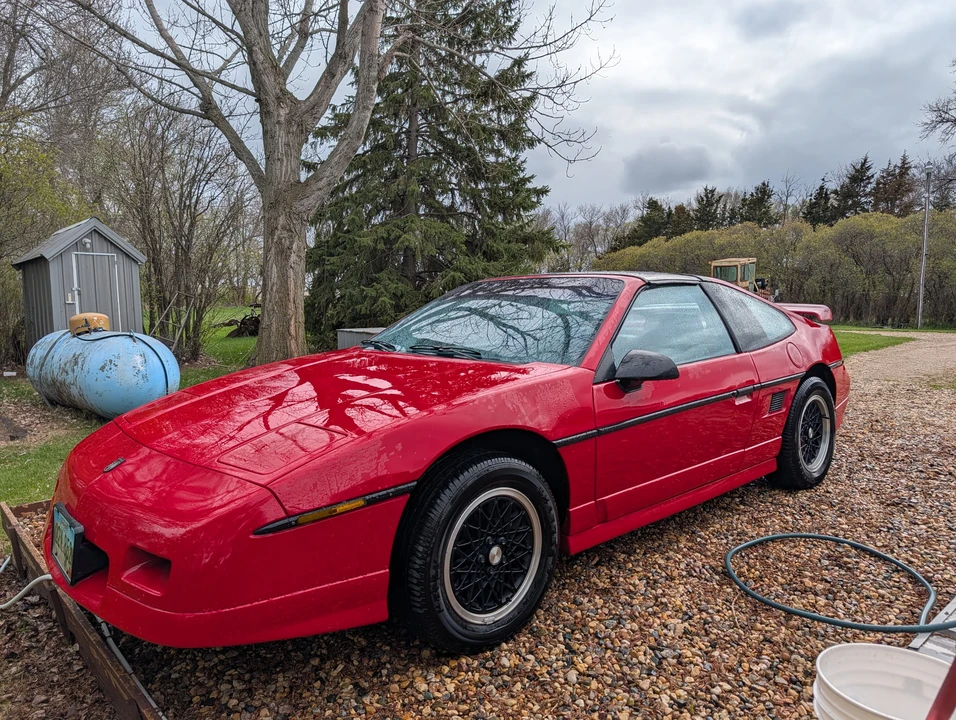 1988 Pontiac Fiero GT - Image 2 of 31