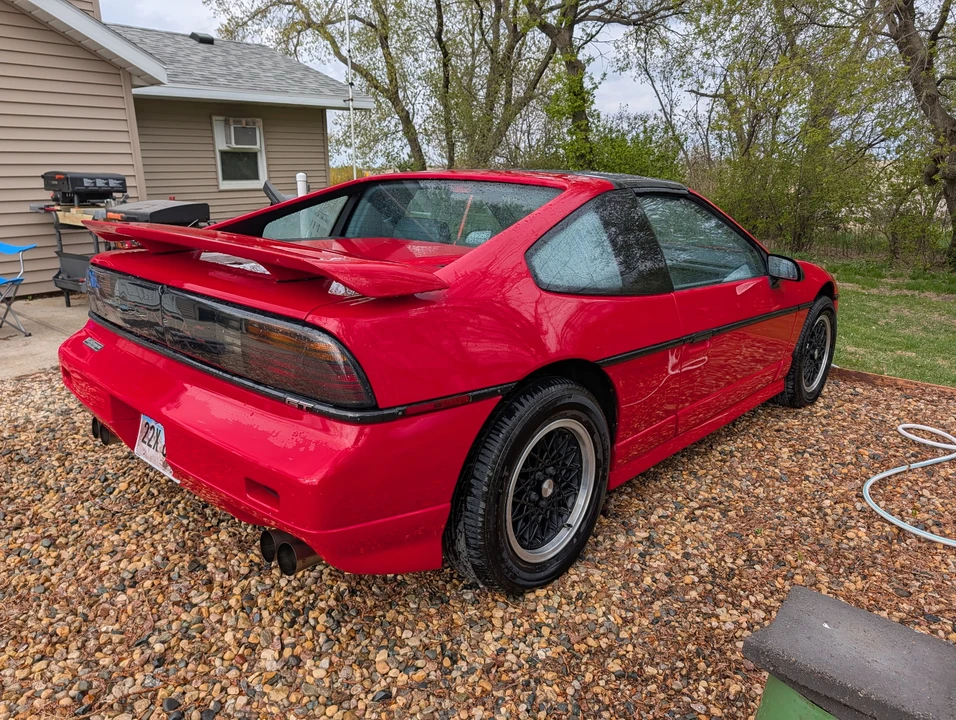 1988 Pontiac Fiero GT - Image 10 of 31