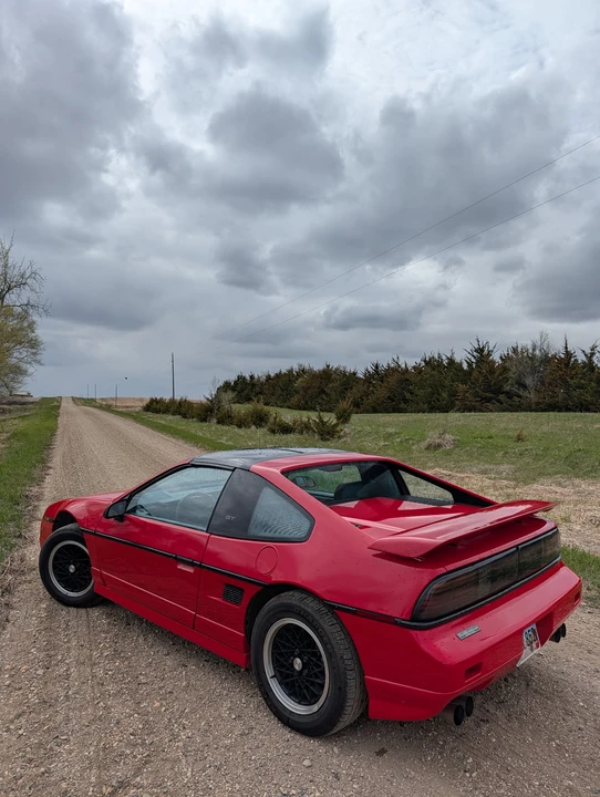1988 Pontiac Fiero GT - Image 6 of 31