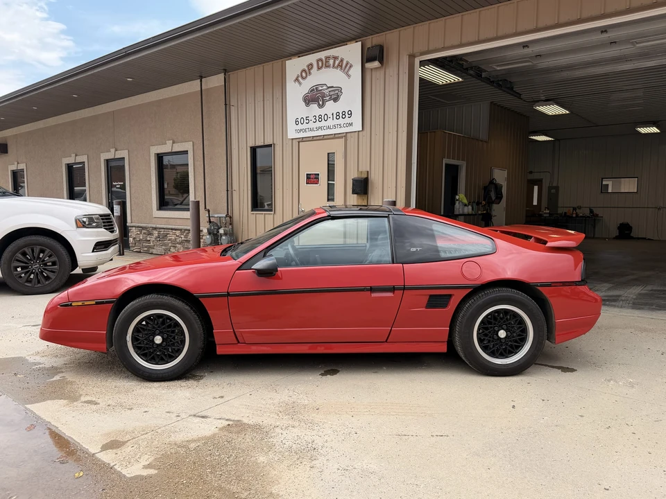 1988 Pontiac Fiero GT - Image 4 of 31