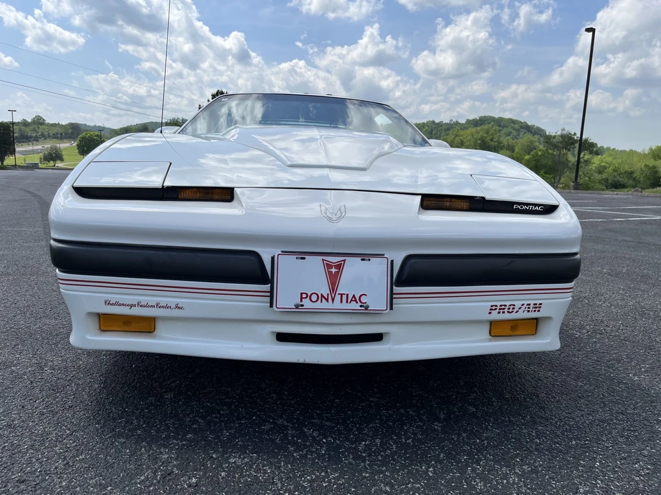 1988 Pontiac Firebird 3rd Gen - Image 4 of 31