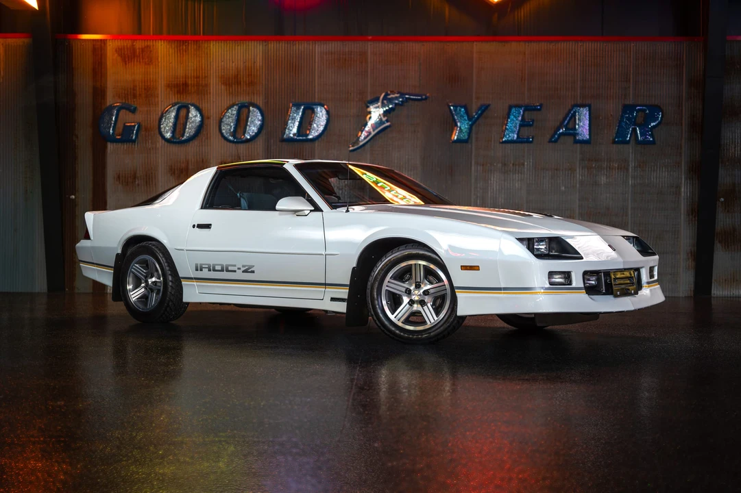 1989 Chevrolet Camaro IROC-Z & Z28 3rd Gen - Image 2 of 31