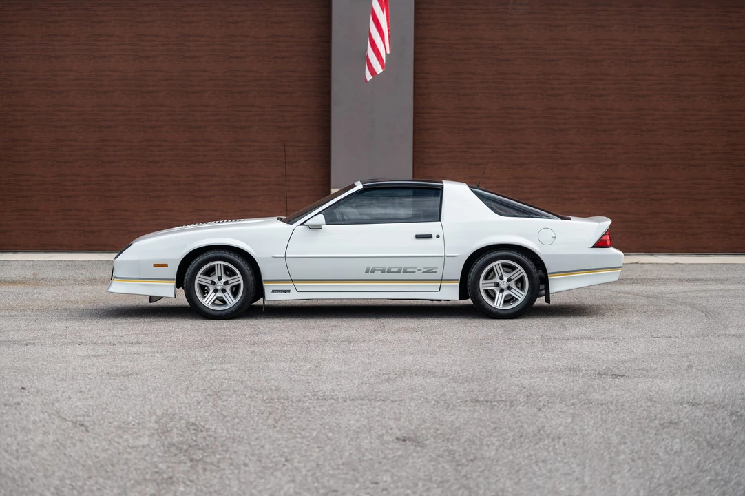 1989 Chevrolet Camaro IROC-Z & Z28 3rd Gen - Image 11 of 31