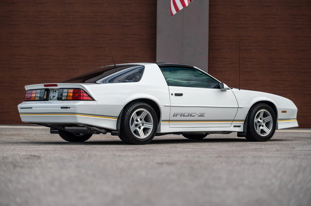 1989 Chevrolet Camaro IROC-Z & Z28 3rd Gen - Image 18 of 31