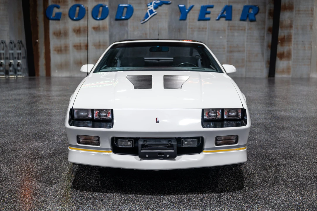 1989 Chevrolet Camaro IROC-Z & Z28 3rd Gen - Image 24 of 31