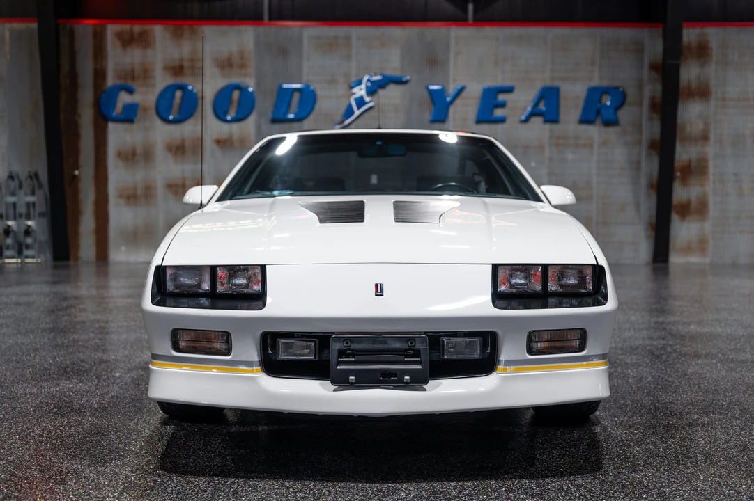1989 Chevrolet Camaro IROC-Z & Z28 3rd Gen - Image 25 of 31