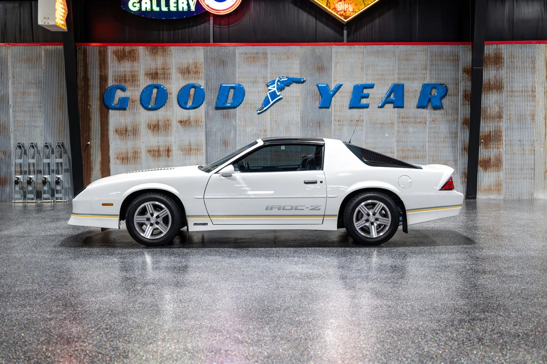 1989 Chevrolet Camaro IROC-Z & Z28 3rd Gen - Image 28 of 31
