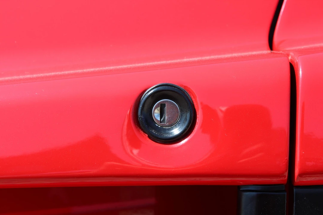 1989 Ferrari Testarossa - Image 27 of 31