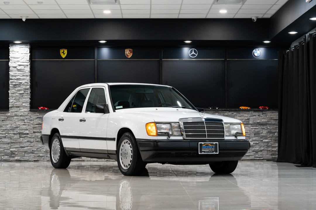 1989 Mercedes-Benz W124 E-Class - Image 24 of 31