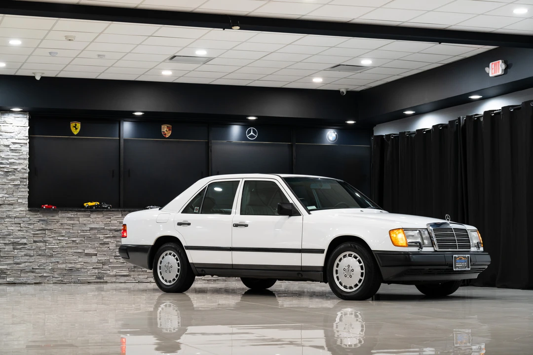 1989 Mercedes-Benz W124 E-Class - Image 28 of 31