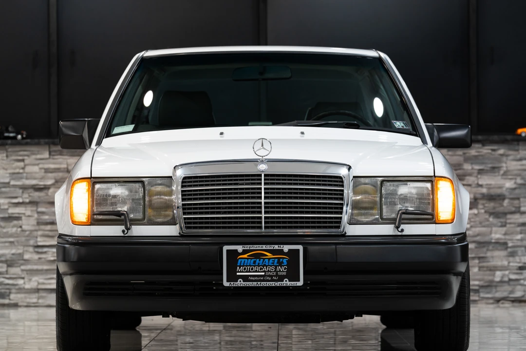 1989 Mercedes-Benz W124 E-Class - Image 16 of 31