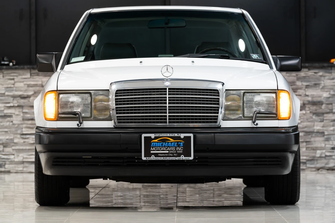 1989 Mercedes-Benz W124 E-Class - Image 17 of 31
