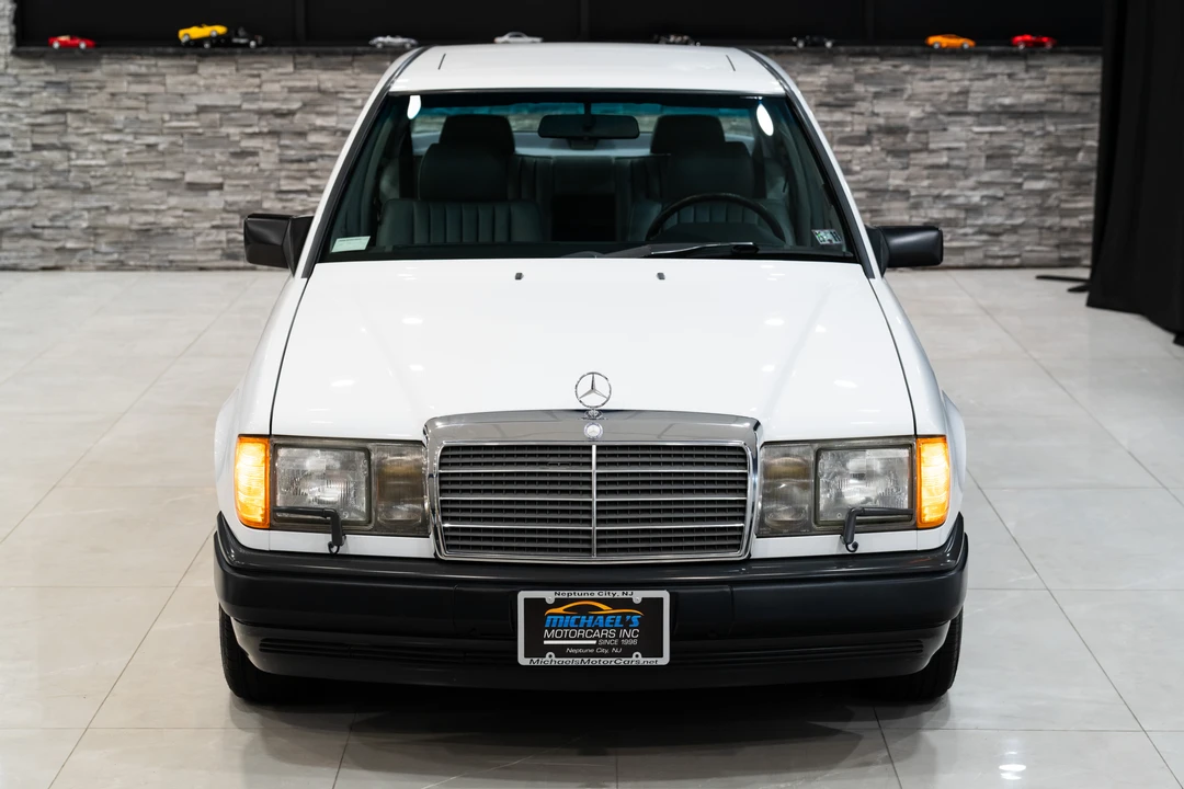 1989 Mercedes-Benz W124 E-Class - Image 15 of 31