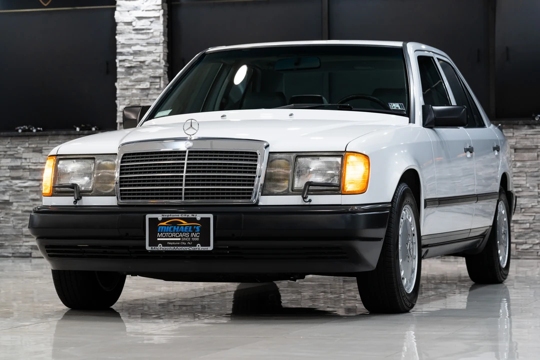 1989 Mercedes-Benz W124 E-Class - Image 11 of 31
