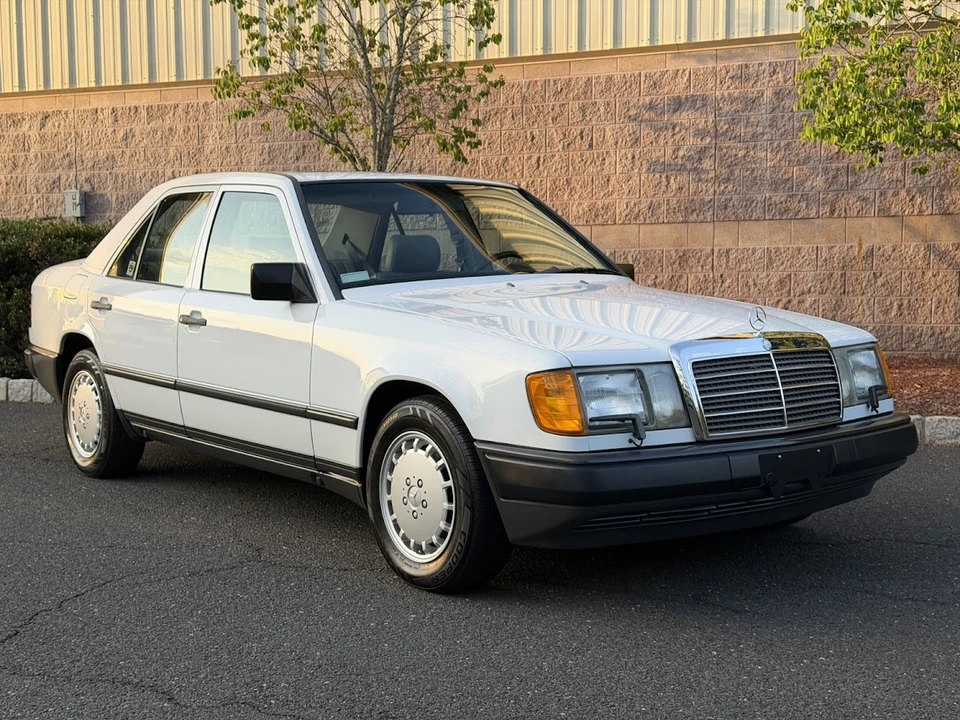 1989 Mercedes-Benz W124 E-Class - Image 5 of 31