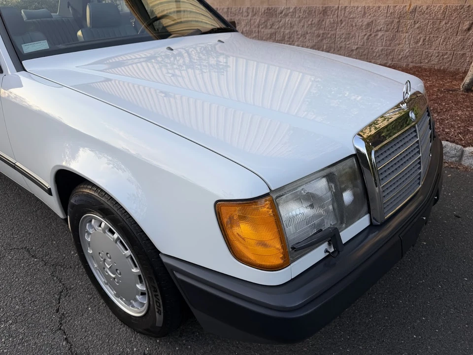 1989 Mercedes-Benz W124 E-Class - Image 26 of 31