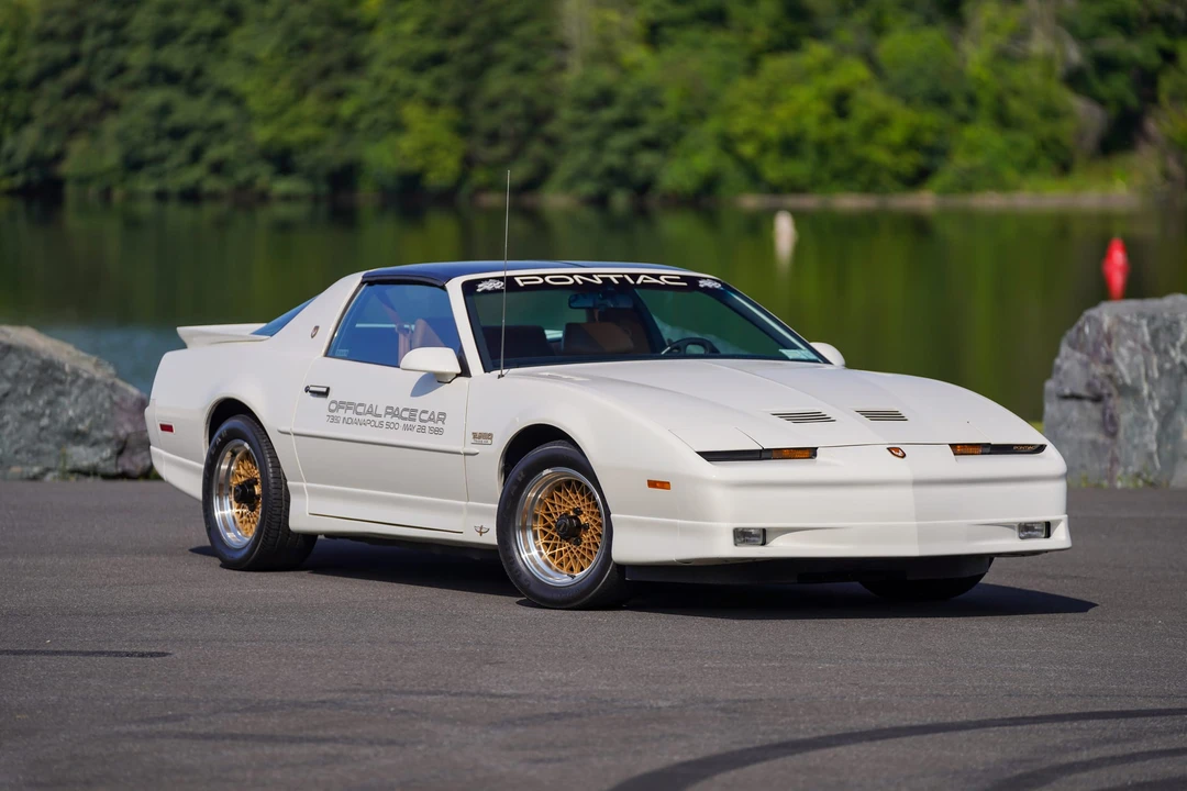 1989 Pontiac Firebird Trans Am 3rd Gen - Image 8 of 31