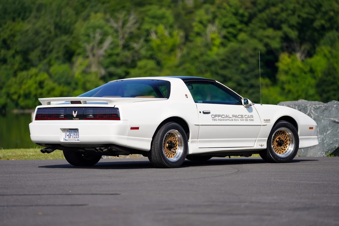 1989 Pontiac Firebird Trans Am 3rd Gen - Image 12 of 31