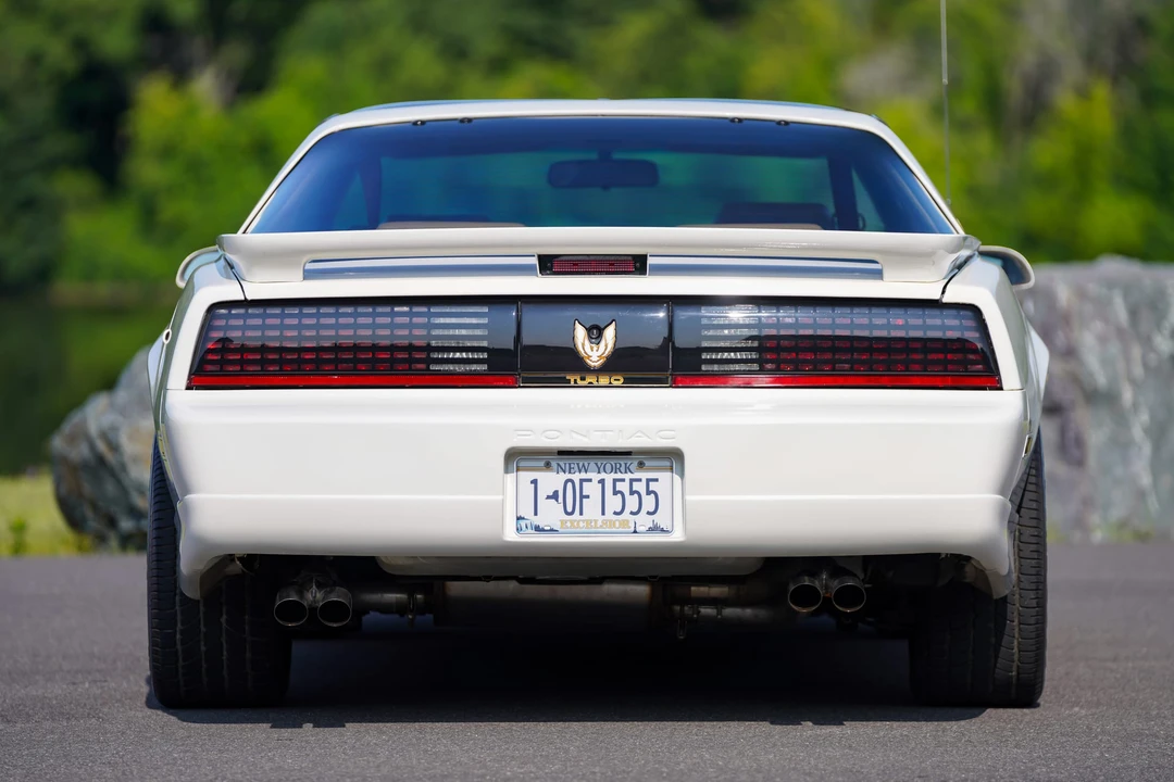 1989 Pontiac Firebird Trans Am 3rd Gen - Image 13 of 31
