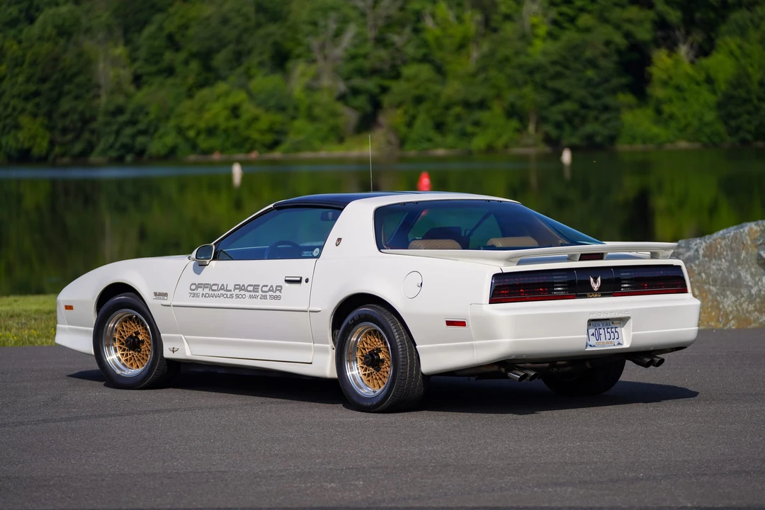 1989 Pontiac Firebird Trans Am 3rd Gen - Image 16 of 31