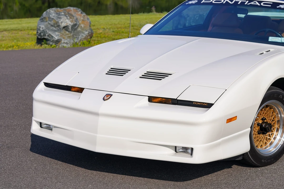 1989 Pontiac Firebird Trans Am 3rd Gen - Image 21 of 31