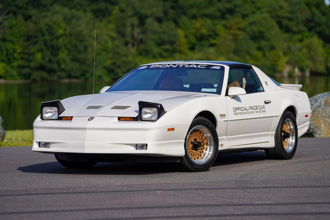 1989 Pontiac Firebird Trans Am 3rd Gen - Image 4 of 31