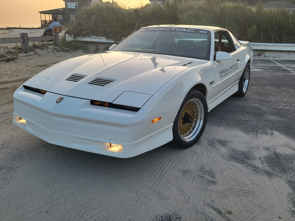 1989 Pontiac Firebird Trans Am 3rd Gen - Image 3 of 31