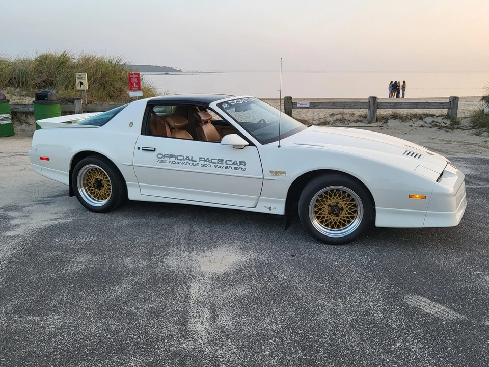 1989 Pontiac Firebird Trans Am 3rd Gen - Image 10 of 31