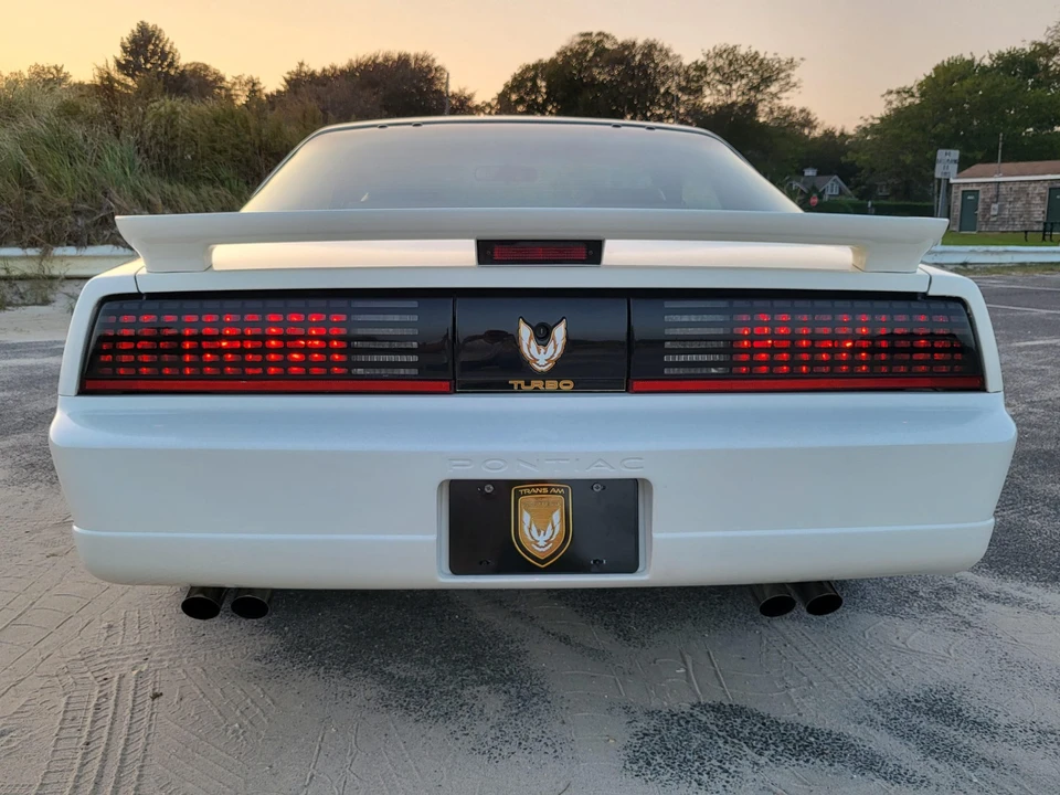 1989 Pontiac Firebird Trans Am 3rd Gen - Image 12 of 31