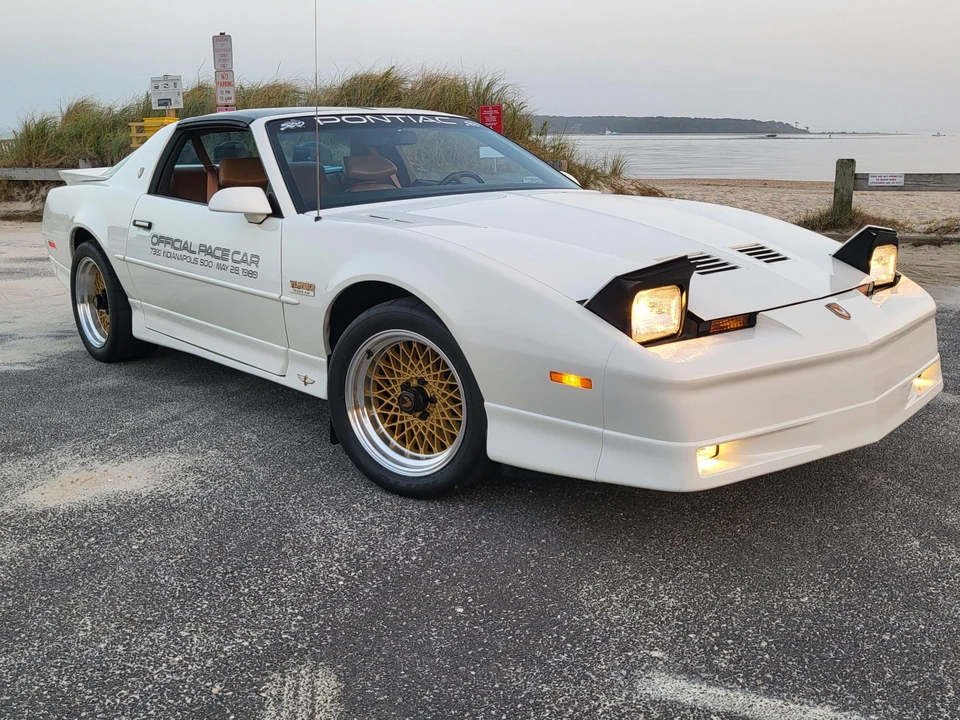 1989 Pontiac Firebird Trans Am 3rd Gen - Image 16 of 31