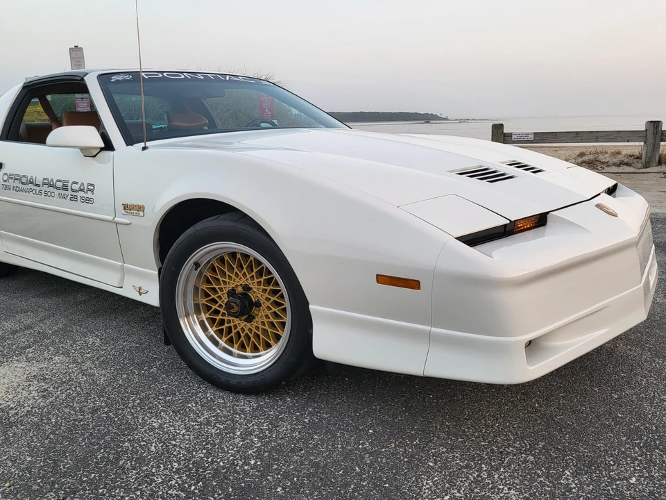 1989 Pontiac Firebird Trans Am 3rd Gen - Image 18 of 31
