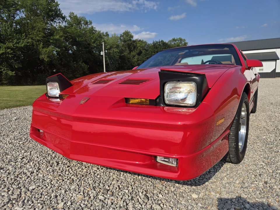 1989 Pontiac Firebird Trans Am 3rd Gen - Image 18 of 31