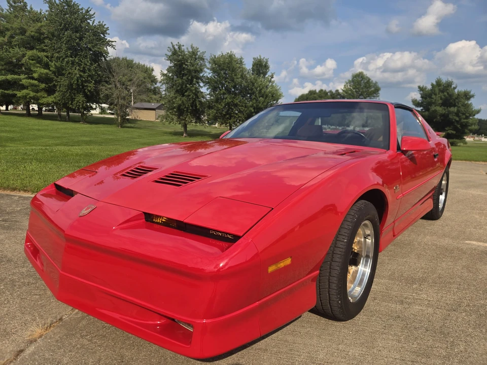 1989 Pontiac Firebird Trans Am 3rd Gen - Image 13 of 31