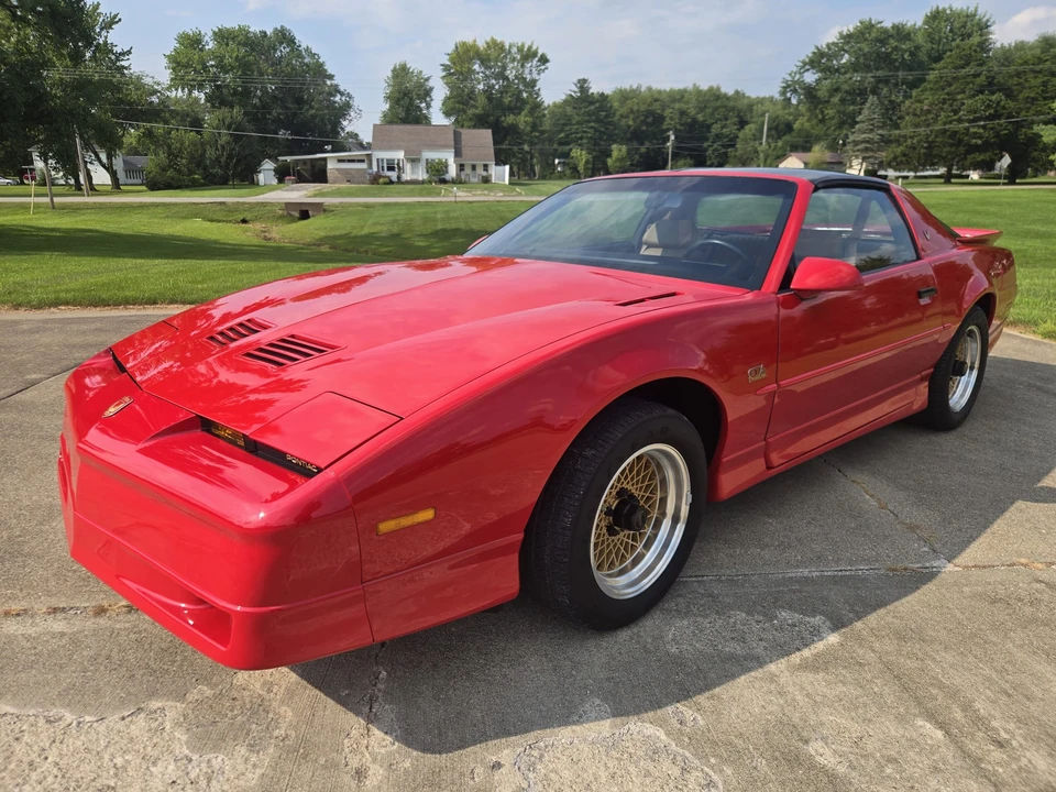1989 Pontiac Firebird Trans Am 3rd Gen - Image 7 of 31