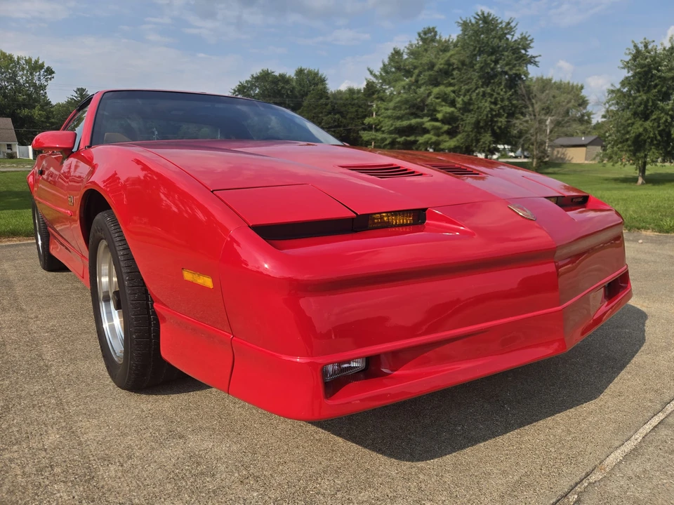 1989 Pontiac Firebird Trans Am 3rd Gen - Image 29 of 31