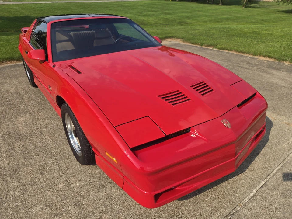 1989 Pontiac Firebird Trans Am 3rd Gen - Image 28 of 31