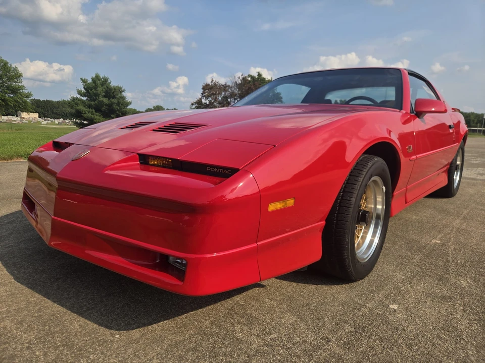 1989 Pontiac Firebird Trans Am 3rd Gen - Image 14 of 31