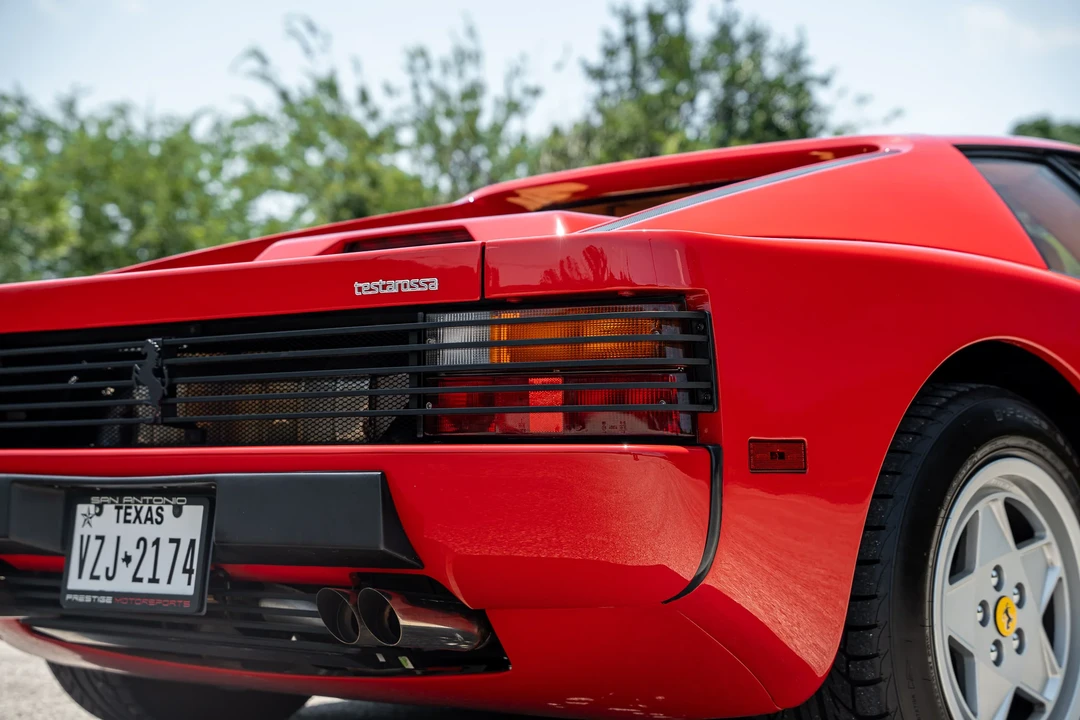 1990 Ferrari Testarossa - Image 14 of 31