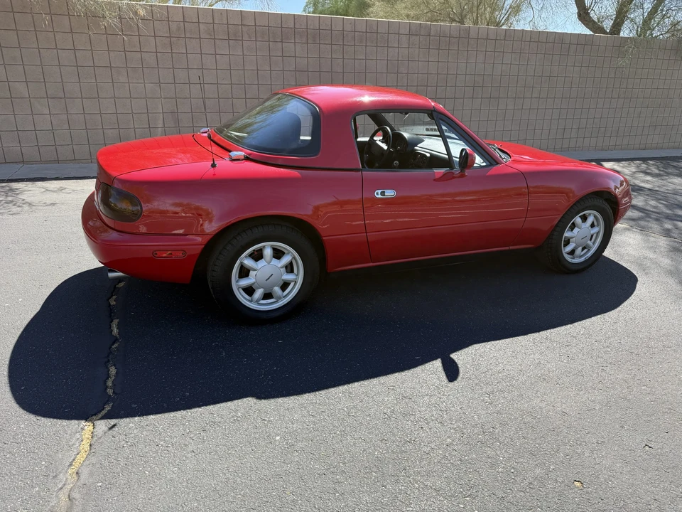1990 Mazda NA MX-5 Miata - Image 16 of 31