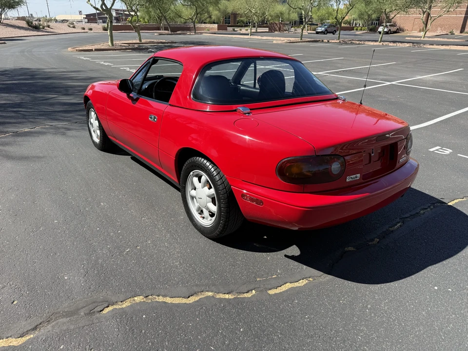 1990 Mazda NA MX-5 Miata - Image 9 of 31